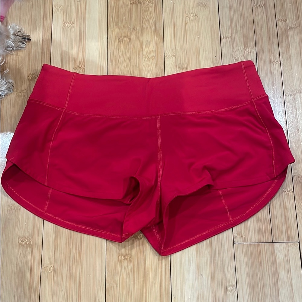 Lululemon speed up shorts size 4 red! 2.5 inch